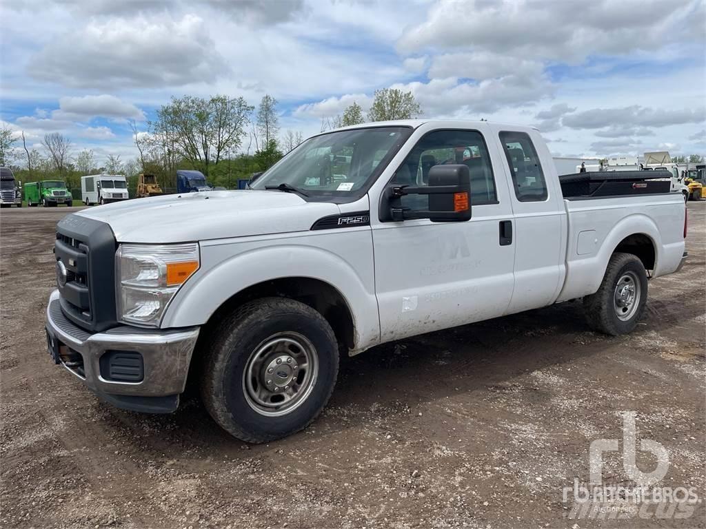 Ford F-250 Pickup/Pritschenwagen
