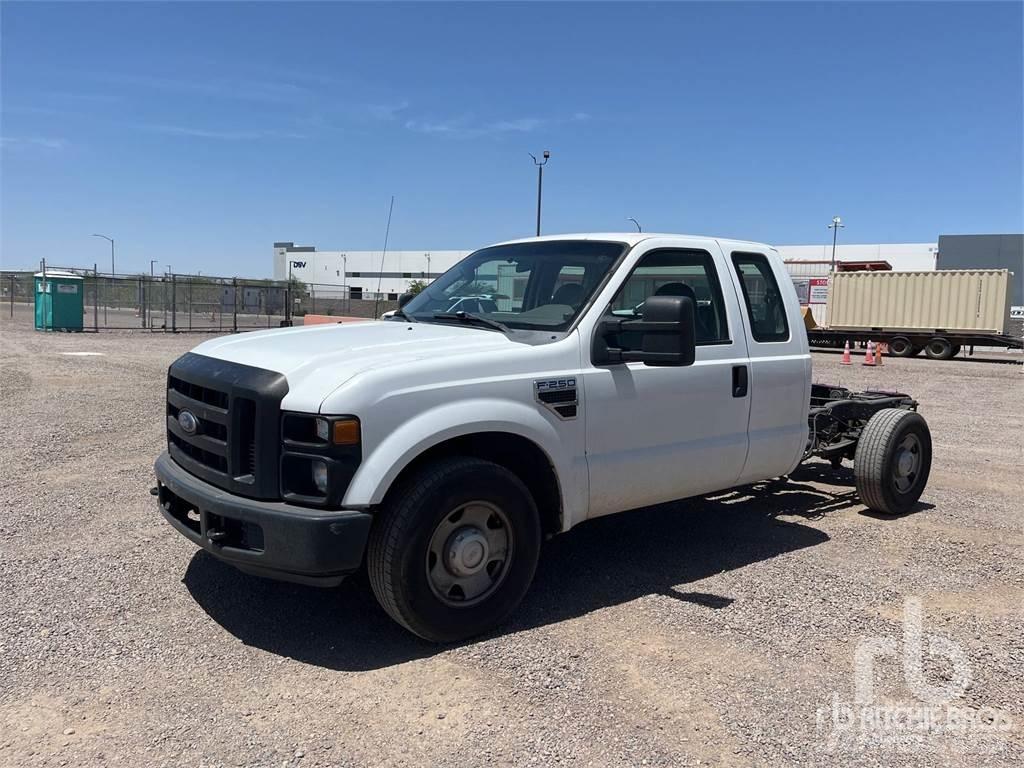 Ford F-250 Pickup/Pritschenwagen