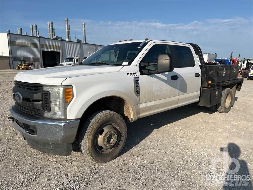 Ford F-350 Kommunal-Sonderfahrzeuge
