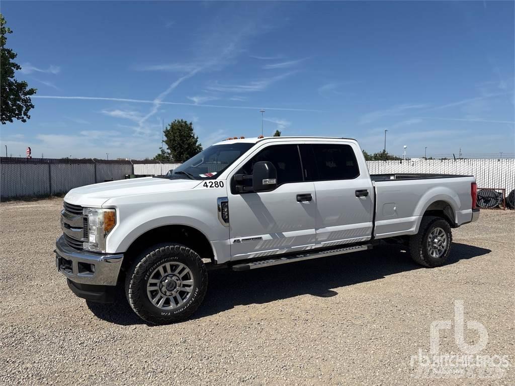 Ford F-350 Pickup/Pritschenwagen