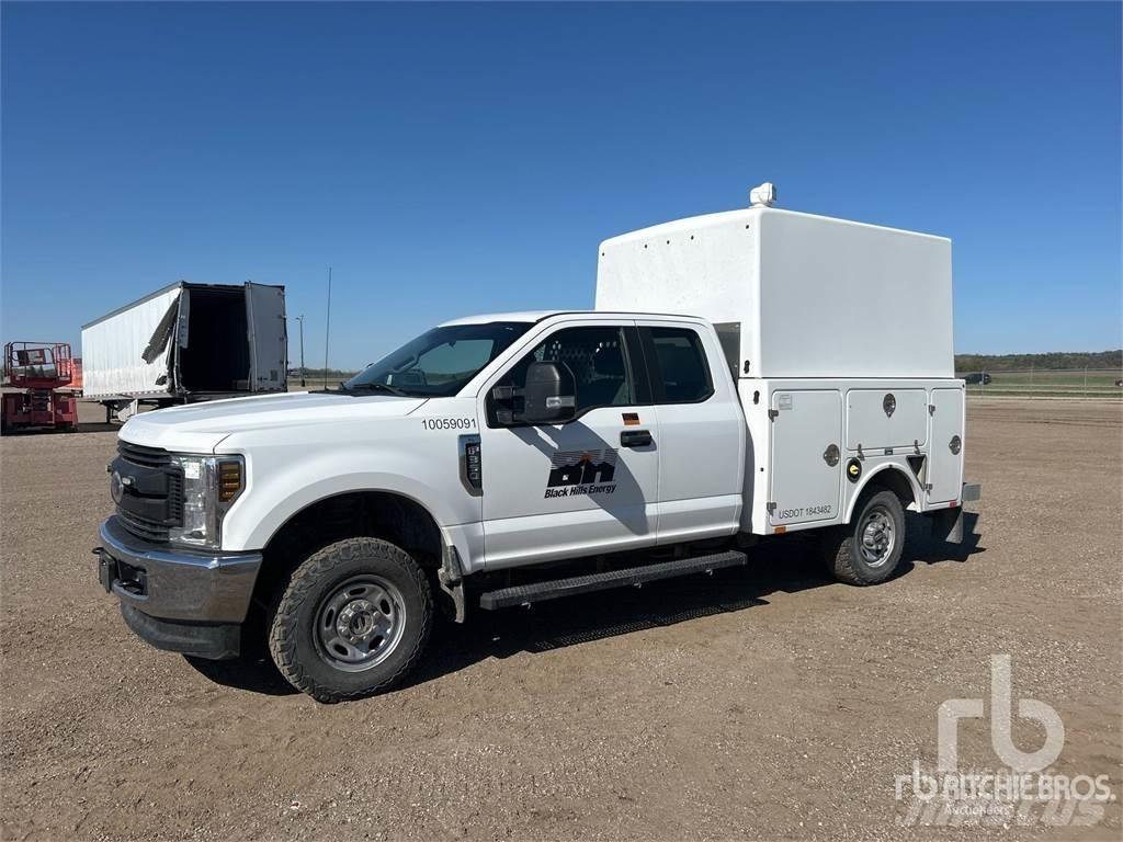 Ford F-350 Kommunal-Sonderfahrzeuge