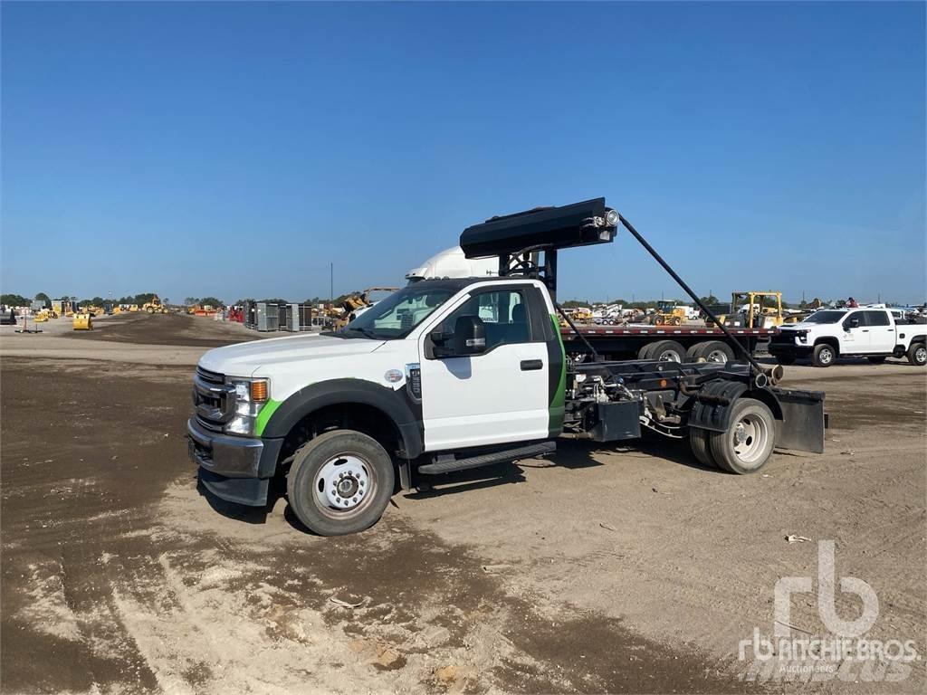 Ford F-550 Abrollkipper