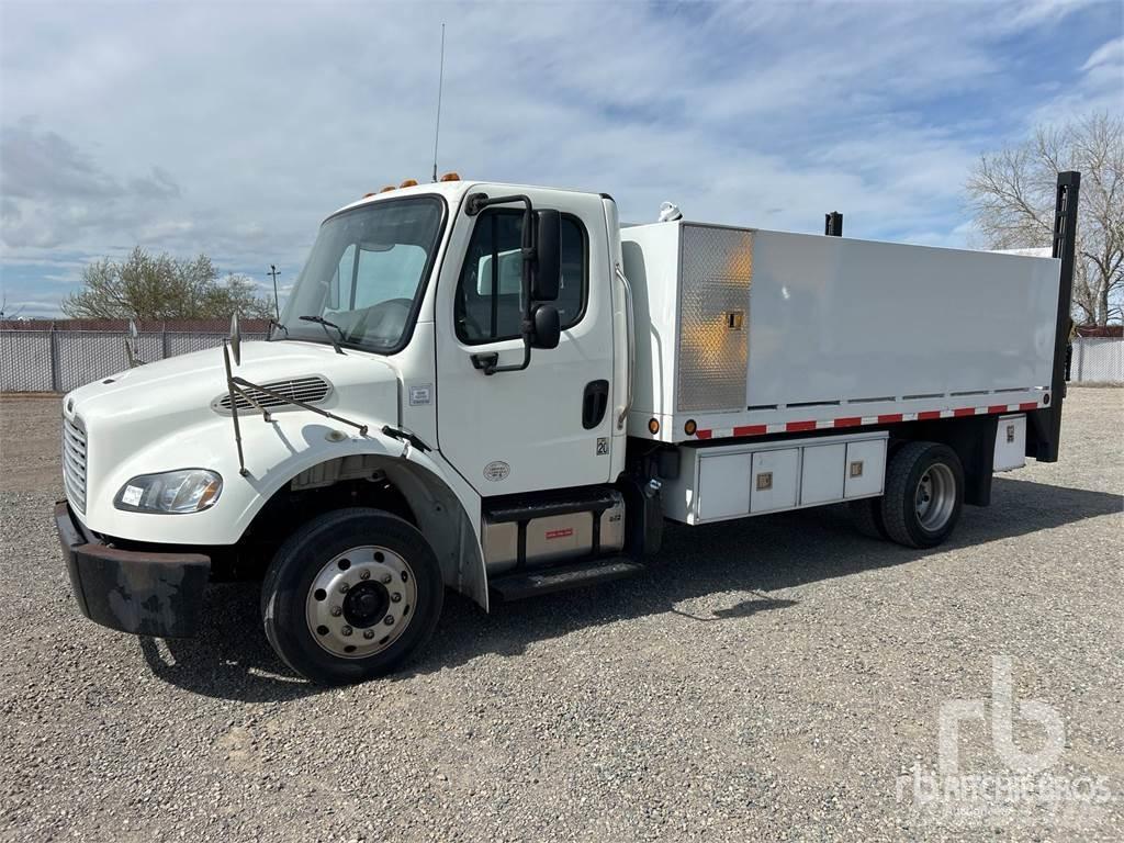 Freightliner M2 Pritschenwagen/Pritschenwagen mit Seitenklappe