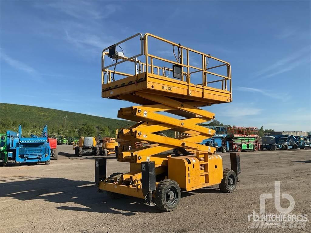 Haulotte H15SDX Scheren-Arbeitsbühnen