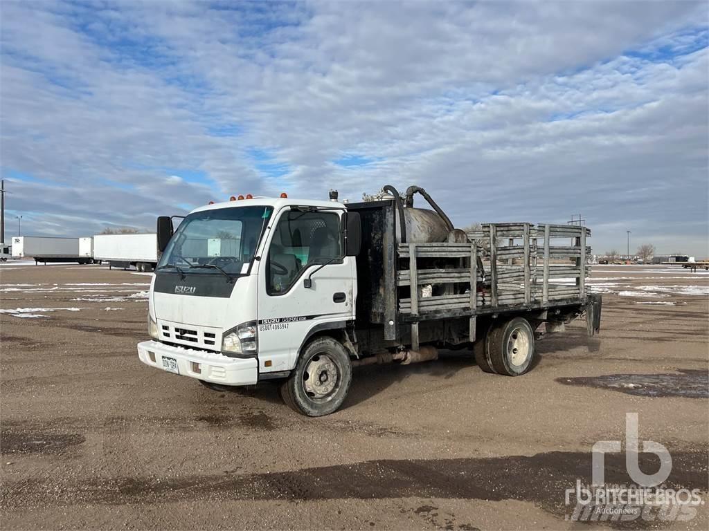 Isuzu NPR Pritschenwagen/Pritschenwagen mit Seitenklappe