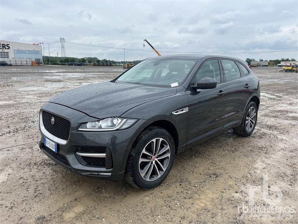 Jaguar F-PACE Pickup/Pritschenwagen