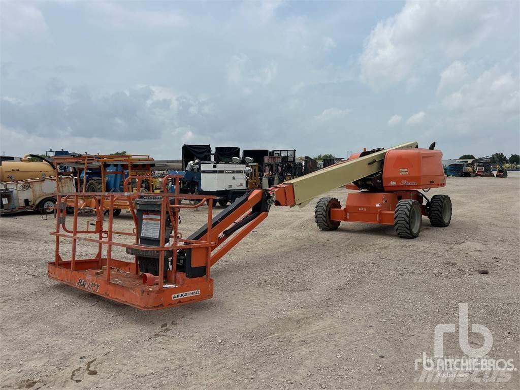 JLG 660SJ Gelenkteleskoparbeitsbühnen