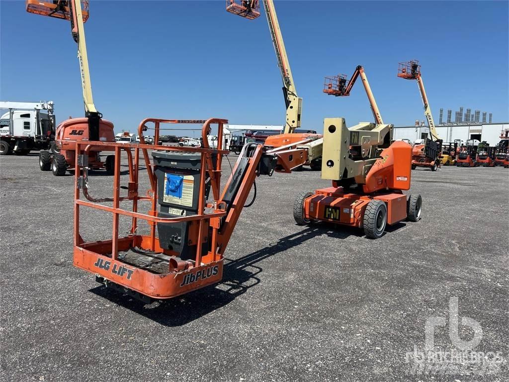JLG E400AJPN Gelenkteleskoparbeitsbühnen