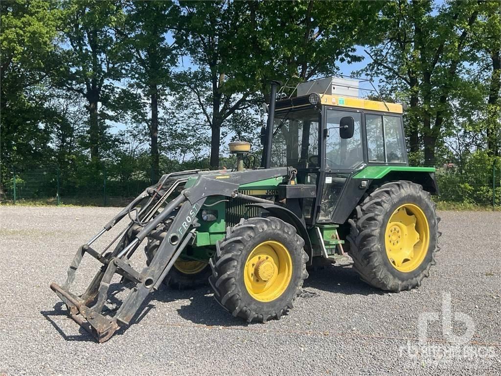 John Deere 2140 Traktoren