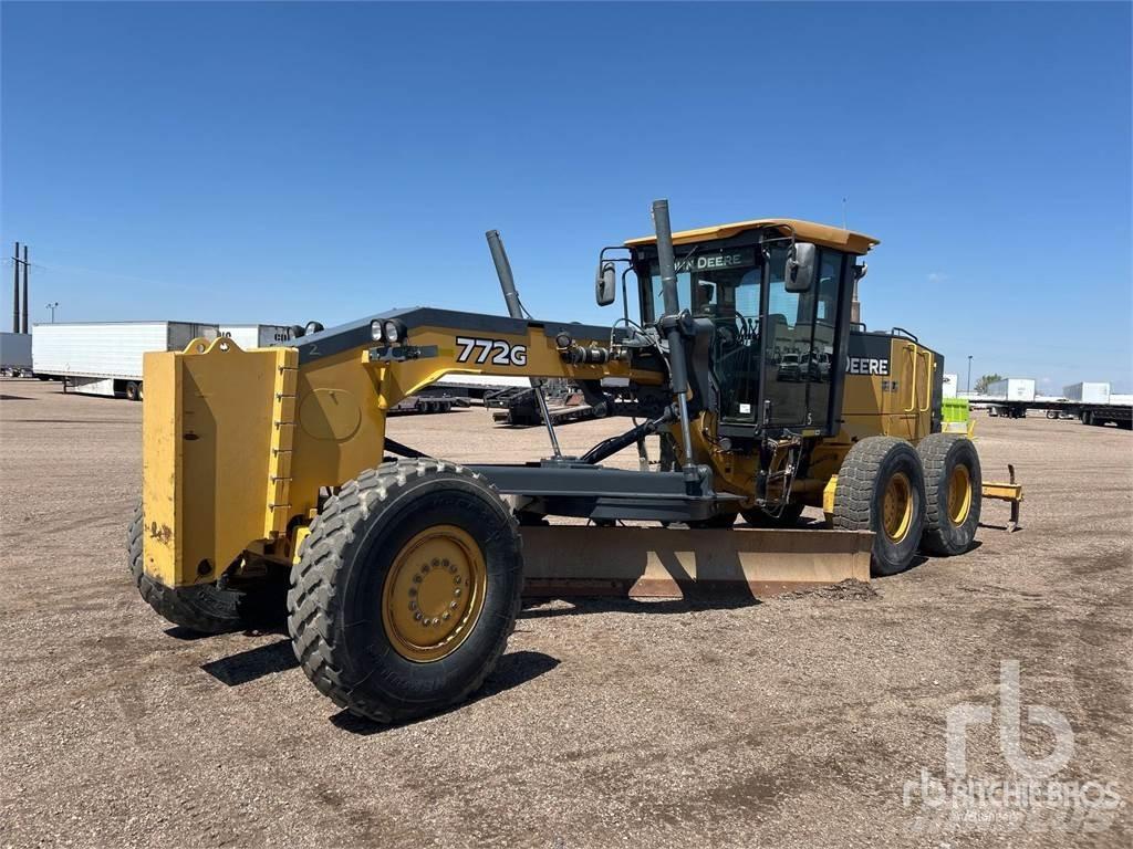 John Deere 772G Grader