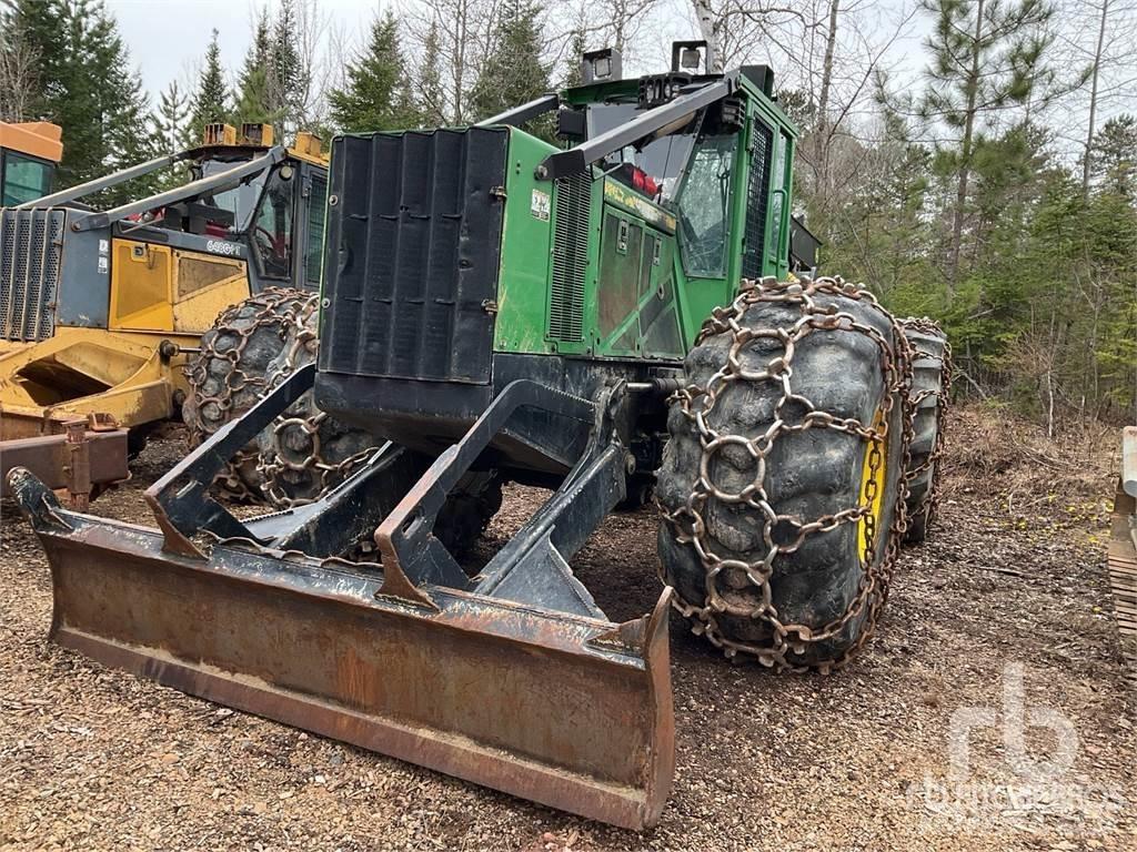 John Deere 848H Stammholzschlepper