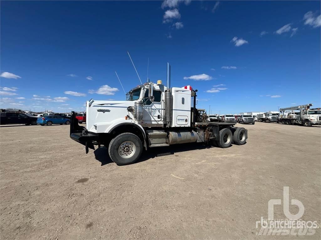Kenworth C500B Pritschenwagen mit Seilwinde