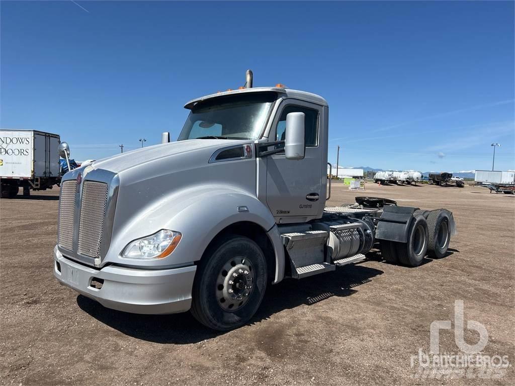 Kenworth T-680 Sattelzugmaschinen