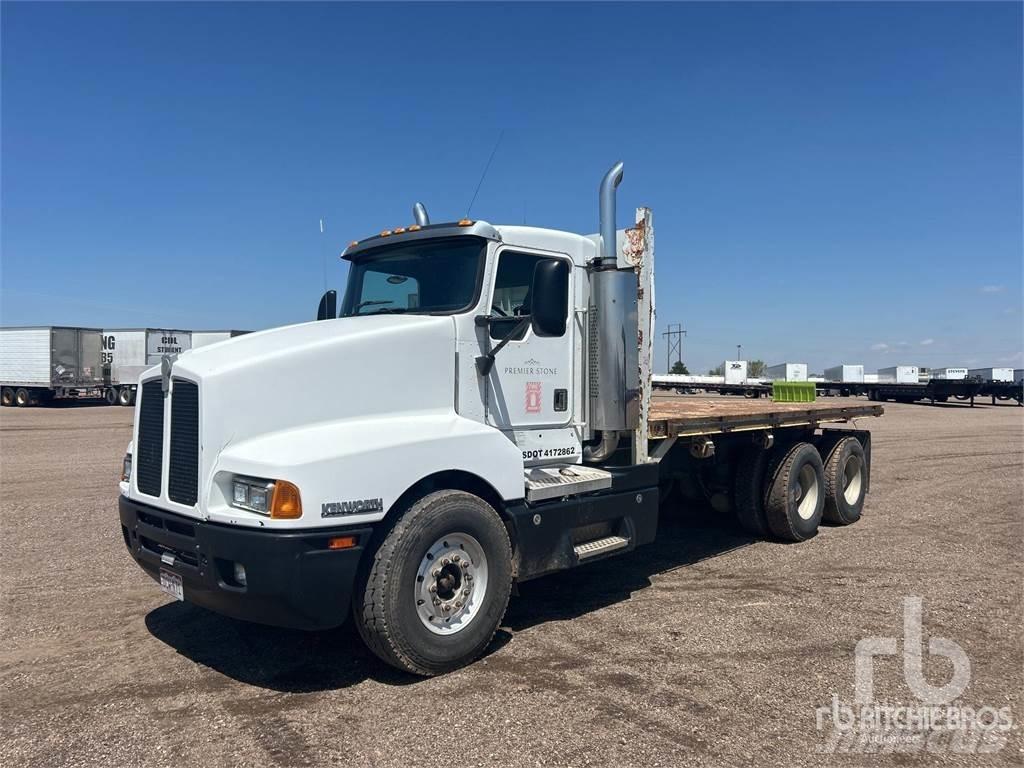 Kenworth T600 Pritschenwagen/Pritschenwagen mit Seitenklappe