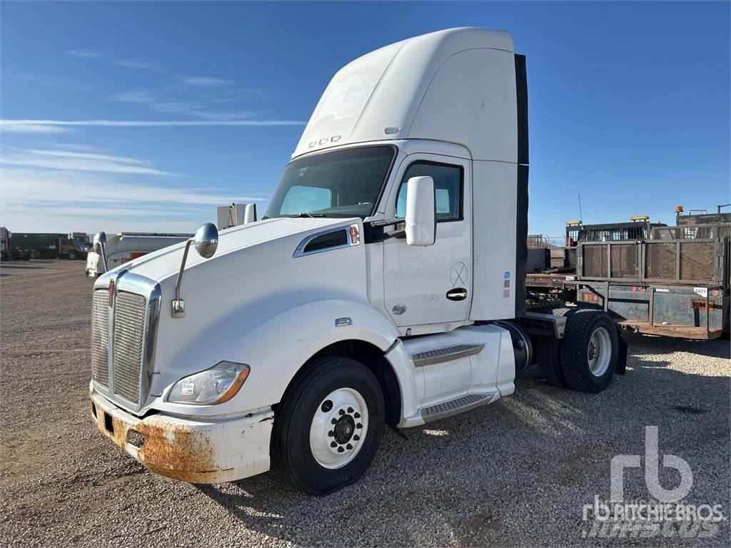 Kenworth T680 Sattelzugmaschinen
