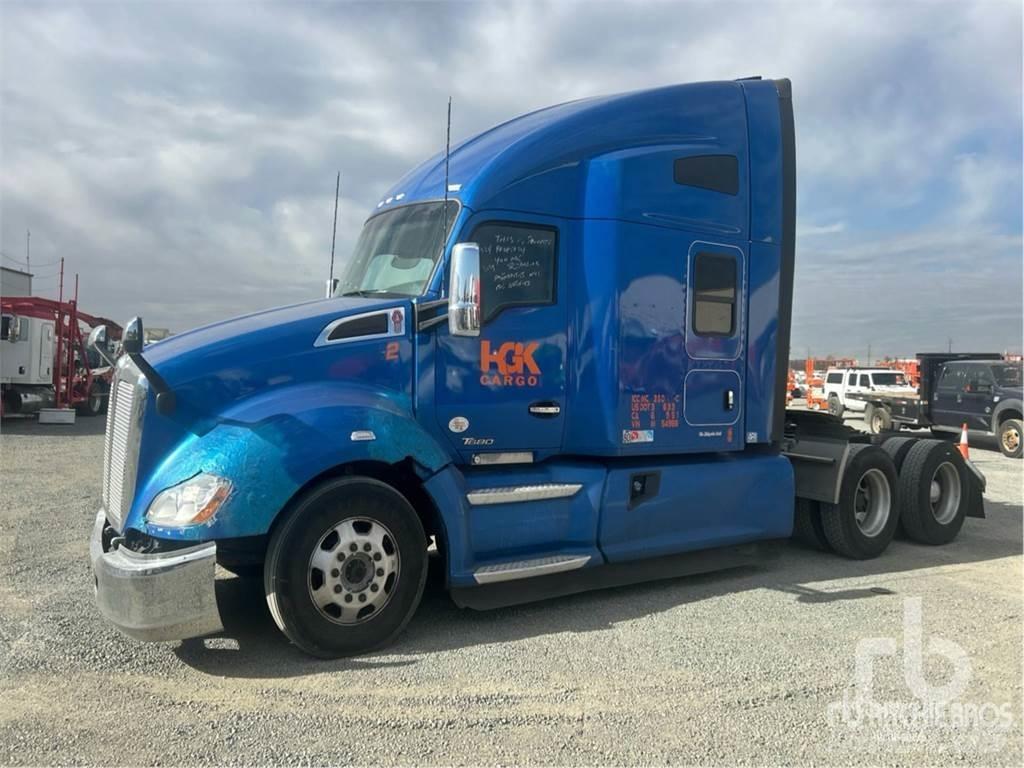 Kenworth T680 Sattelzugmaschinen