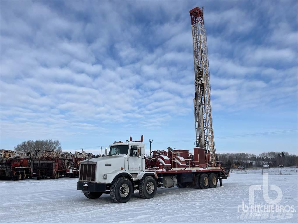 Kenworth T800 Fahrzeug mit mobiler Bohranlage