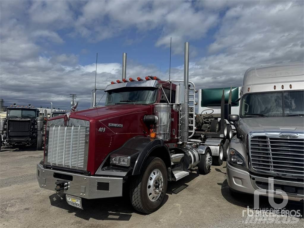 Kenworth T800 Holztransporter