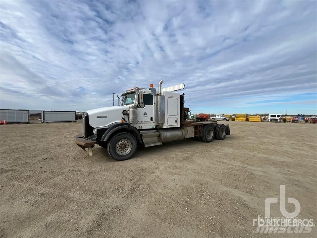 Kenworth T800 Pritschenwagen mit Seilwinde