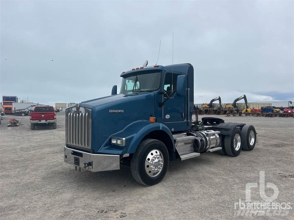 Kenworth T800 Sattelzugmaschinen