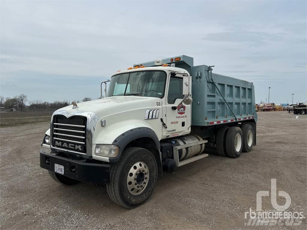 Mack GU713 Kipper