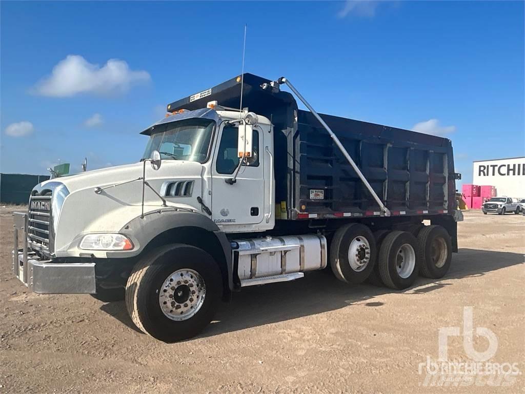 Mack GU813 Kipper