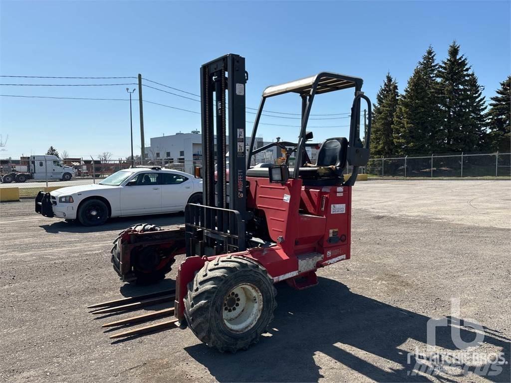 Moffett M55 Geländestapler