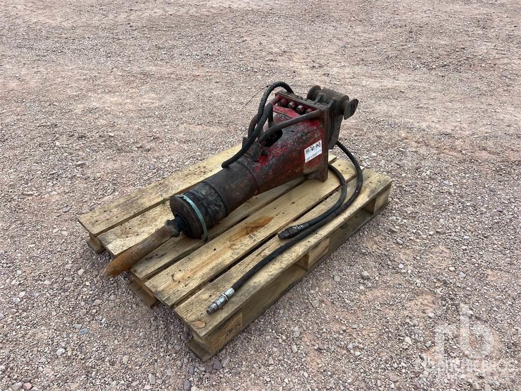 Montabert SC16 Hammer / Brecher