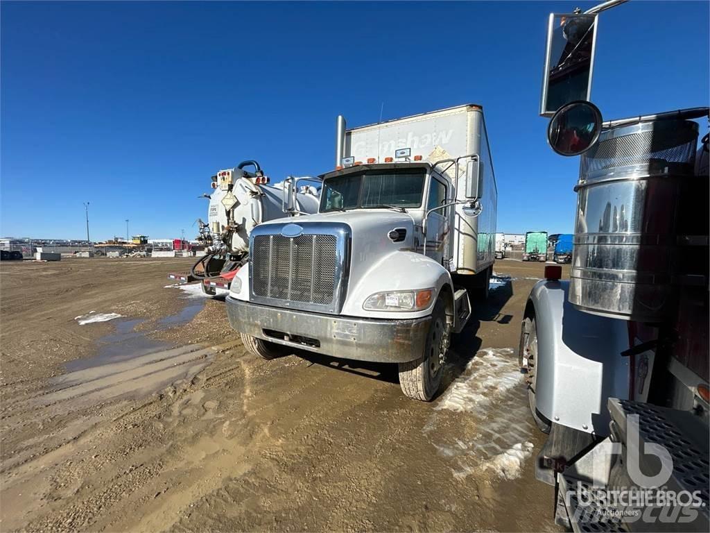 Peterbilt 335 Lieferwagen
