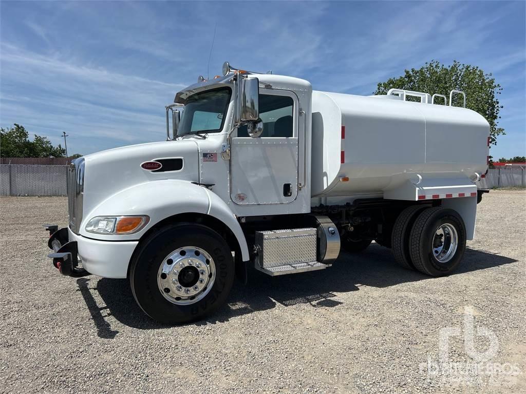 Peterbilt 337 Wassertanker