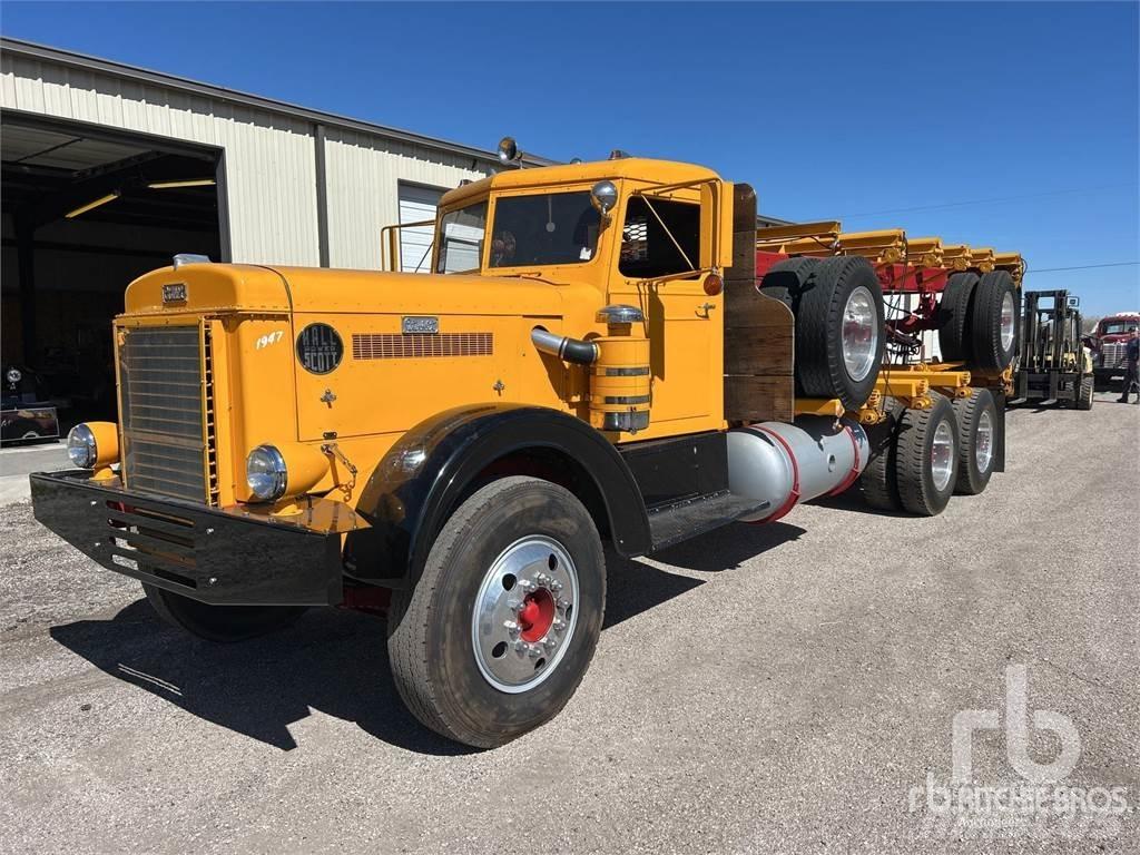 Peterbilt 344DT Holztransporter