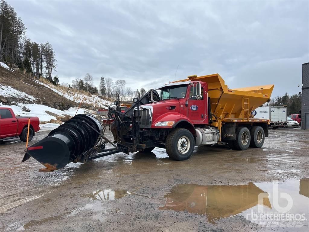 Peterbilt 348 Schneeschilde und -pflüge