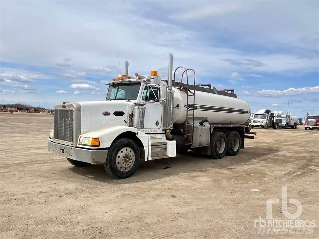 Peterbilt 377 Wassertanker