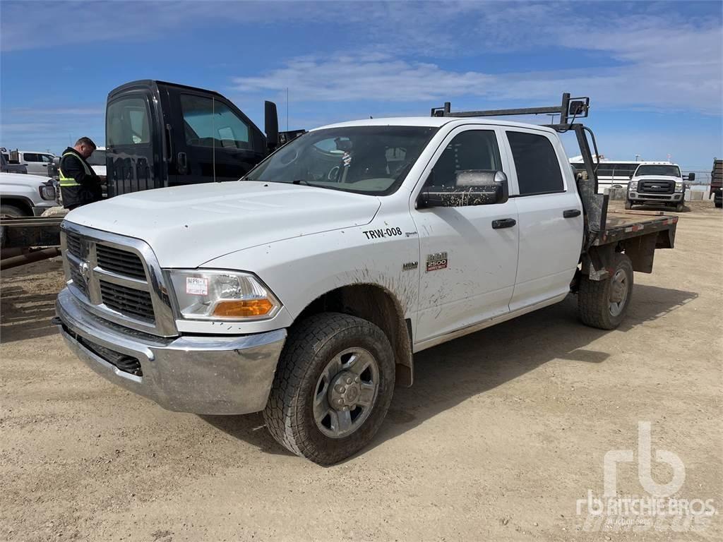 RAM 2500 Pritschenwagen/Pritschenwagen mit Seitenklappe