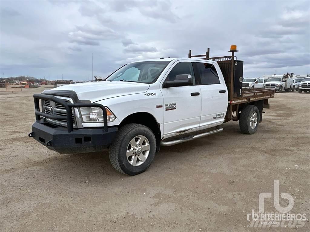 RAM 3500 Pritschenwagen/Pritschenwagen mit Seitenklappe