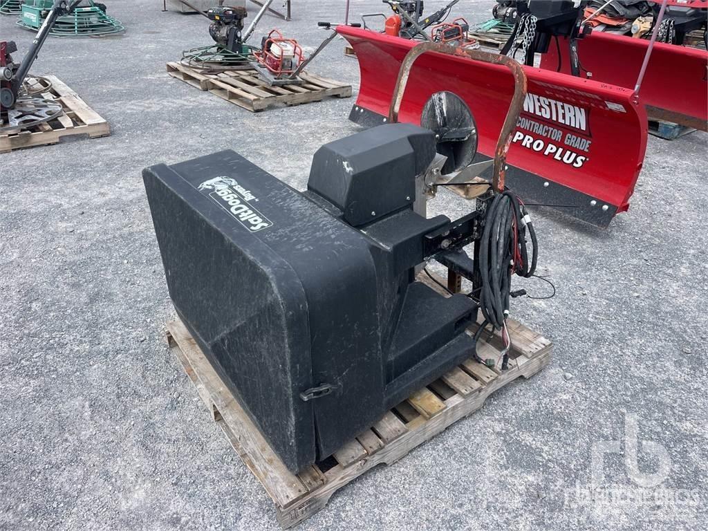  SALT DOGG TGS03 Transport Sonstige