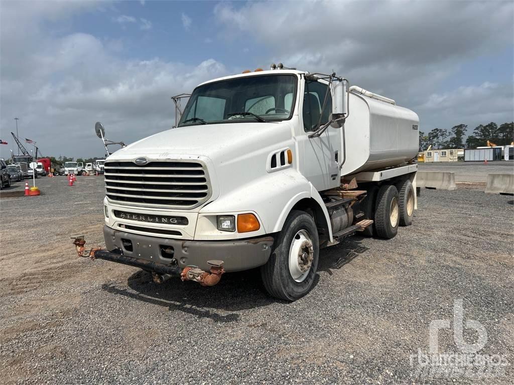 Sterling L9500 Wassertanker