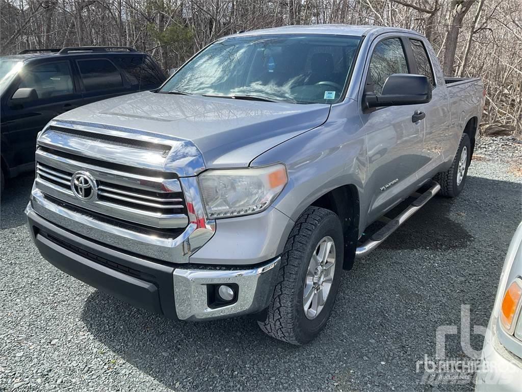 Toyota TUNDRA Pickup/Pritschenwagen