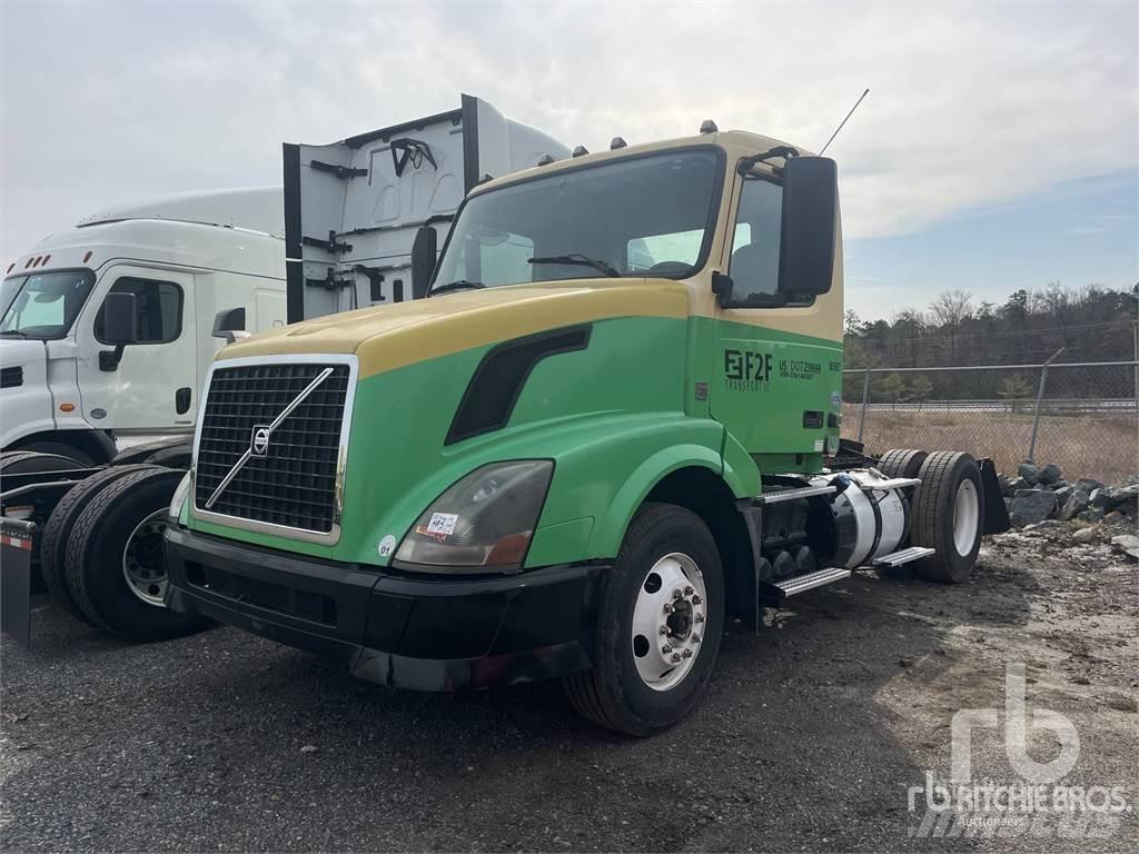 Volvo VNL Sattelzugmaschinen