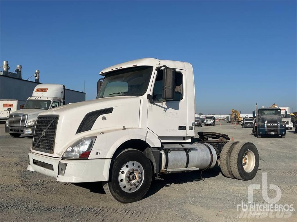 Volvo VNL Sattelzugmaschinen