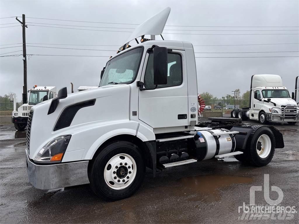 Volvo VNL Sattelzugmaschinen