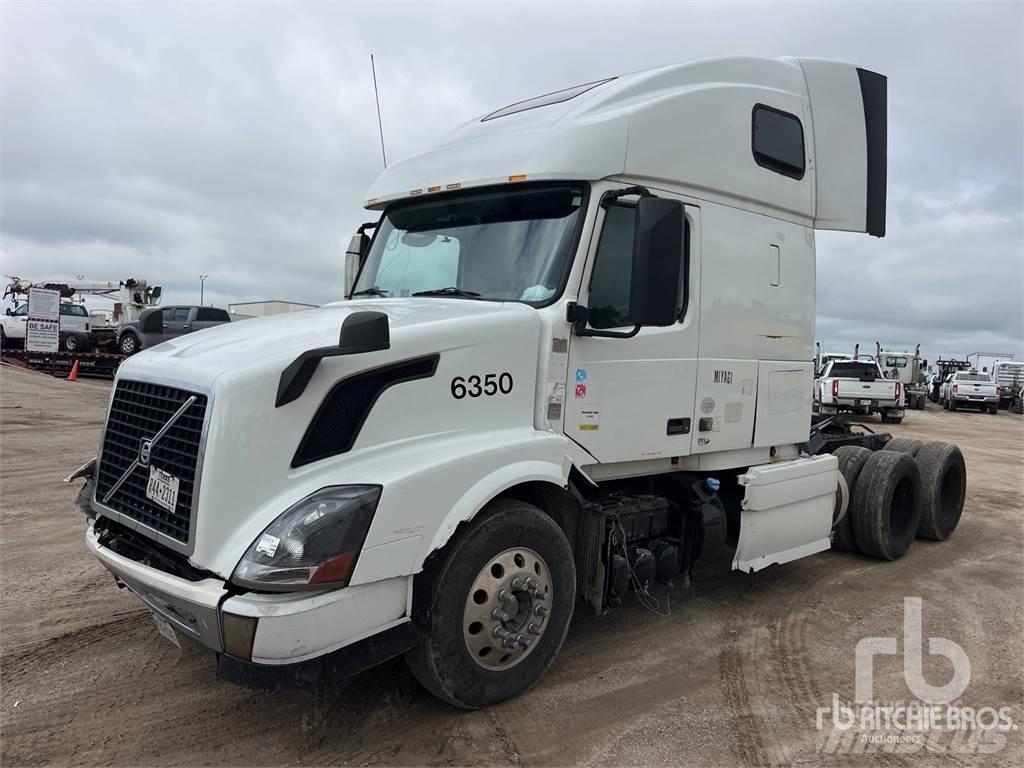 Volvo VNL Sattelzugmaschinen