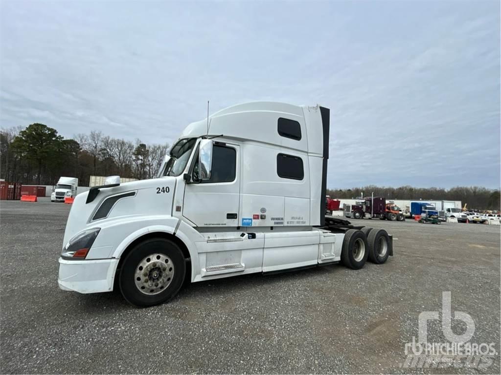 Volvo VNL 780 Sattelzugmaschinen