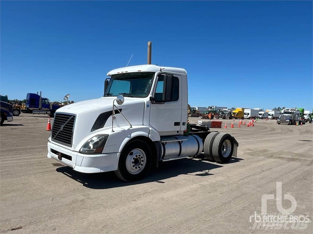 Volvo VNL300 Sattelzugmaschinen