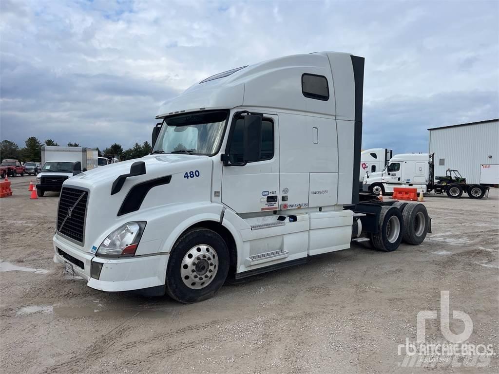 Volvo VNL670 Sattelzugmaschinen