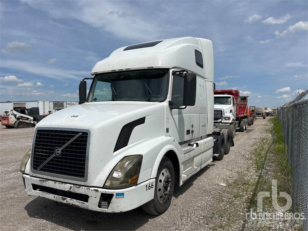 Volvo VNL670 Sattelzugmaschinen
