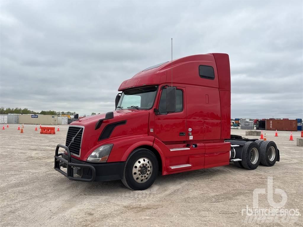 Volvo VNL670 Sattelzugmaschinen