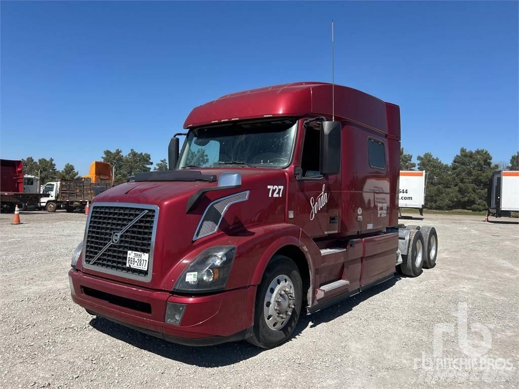 Volvo VNL740 Sattelzugmaschinen