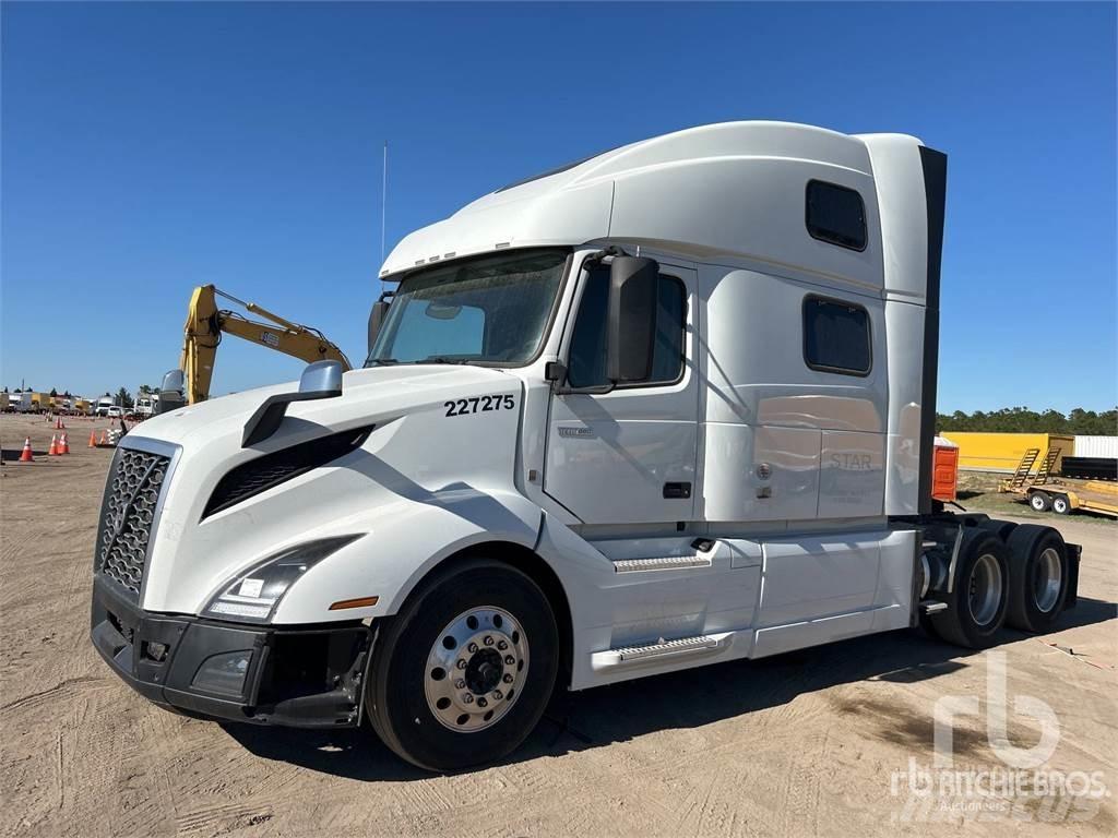 Volvo VNL860 Sattelzugmaschinen