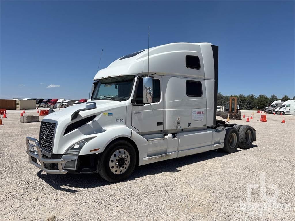 Volvo VNL860 Sattelzugmaschinen